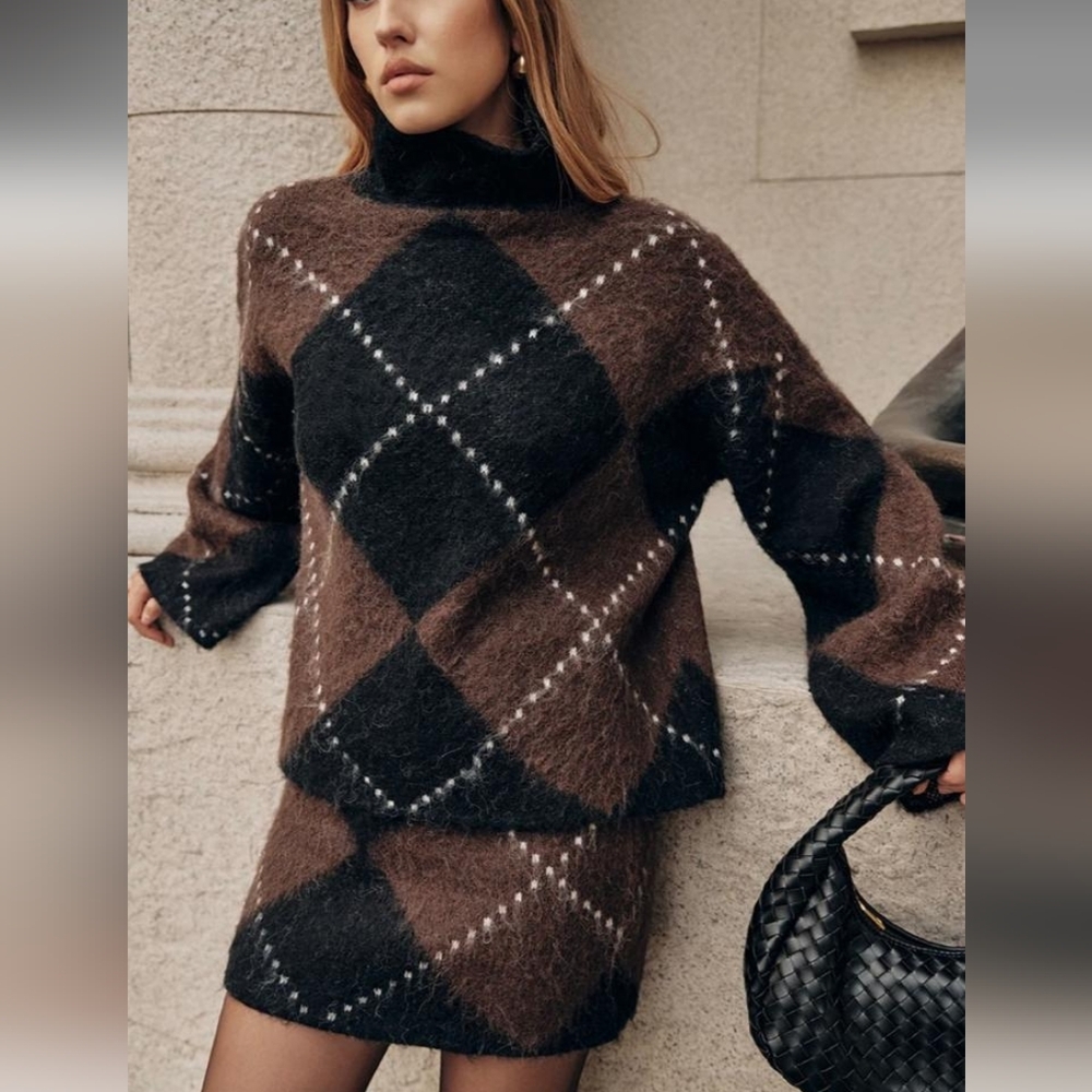 Commense Set Brown and Black Plaid Turtleneck Sweater and Mini Skirt. Size XS.